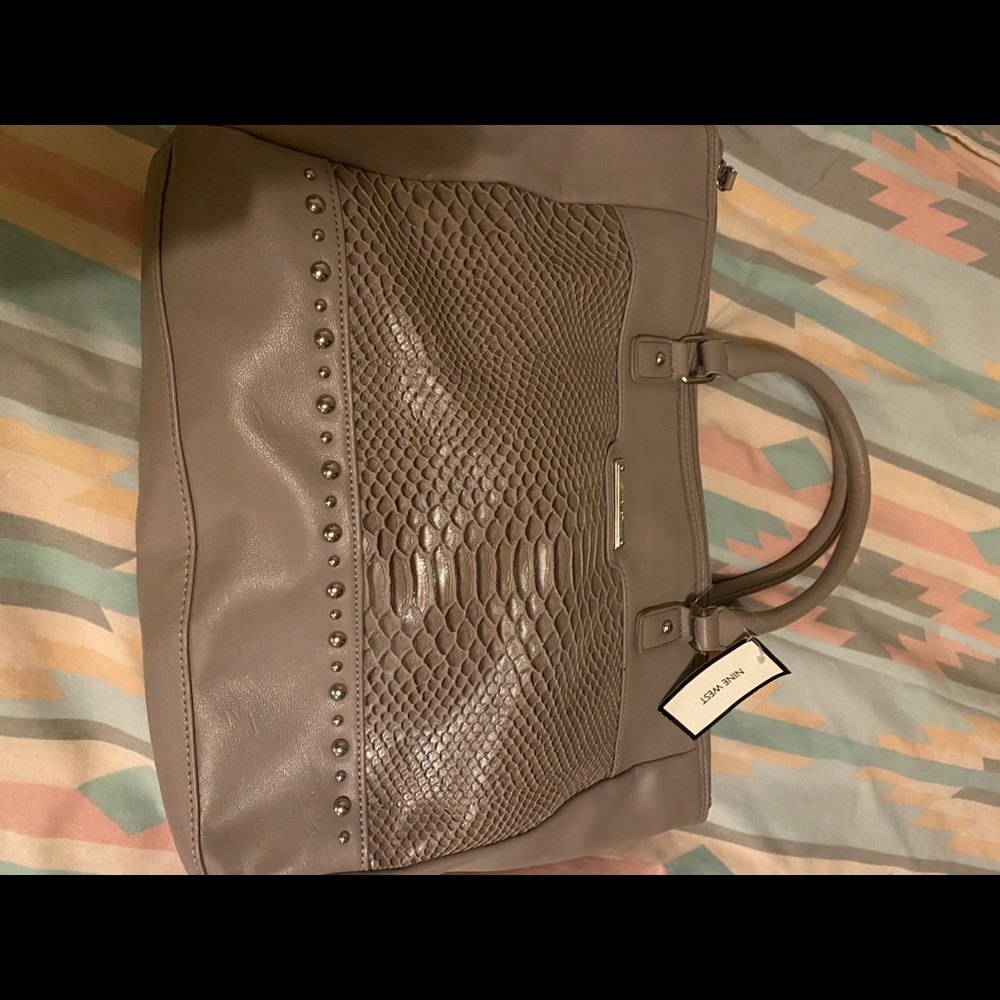 use as a tote or shoulder bag.